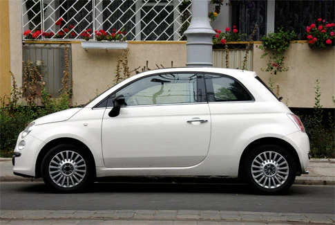 fiat 500 weißer Fiat 500 – Beispiel für Gebrauchtwagenankauf Wasserburg a.Inn